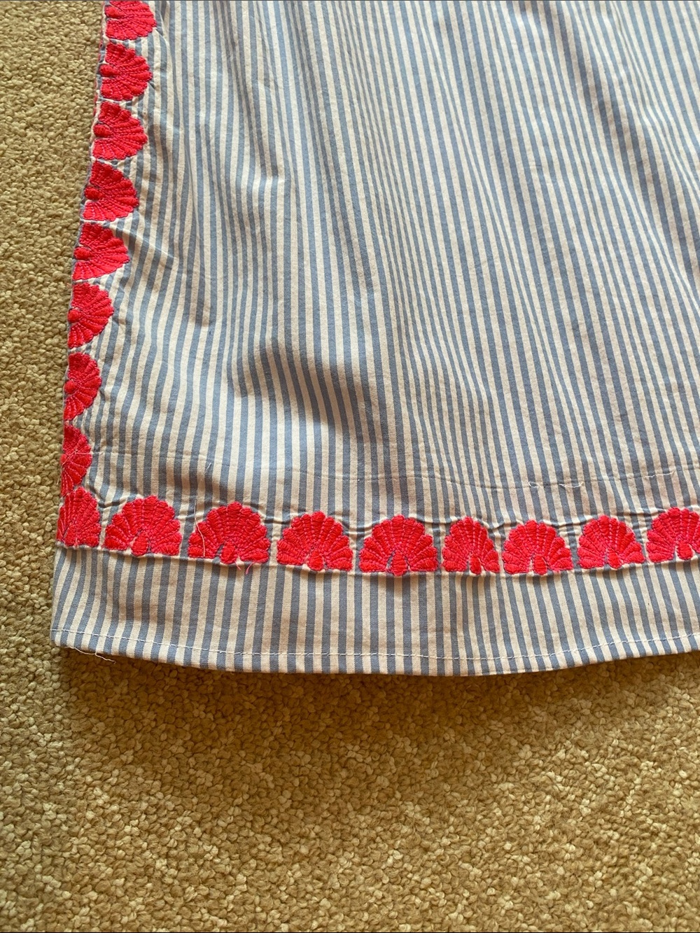 Vineyard Vines dress - Picture 4 of 9
